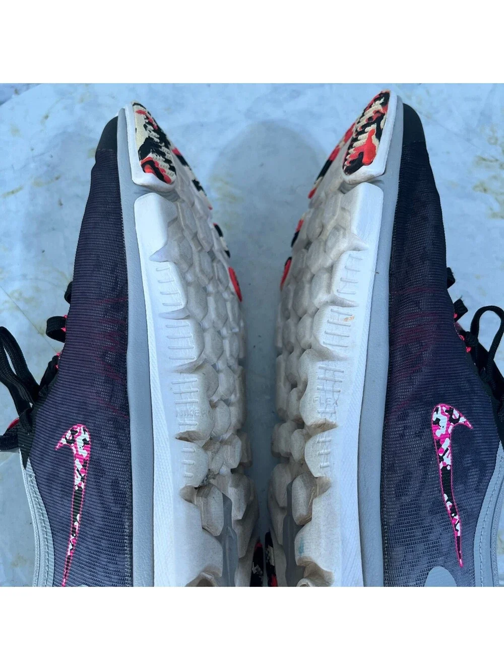 Nike Flex Supreme TR 4 Women's Size 8 Running Shoes Black Pink Floral Sneakers